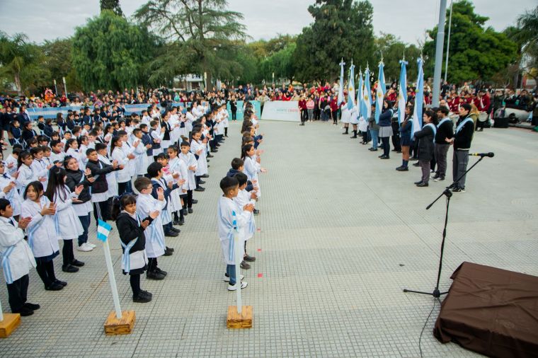 Acto Patrio Día de la Bandera