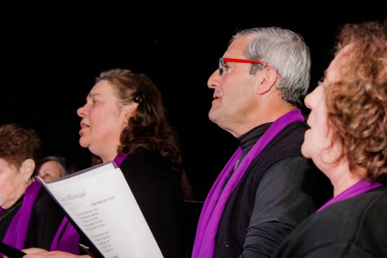 Un Domingo a Pura Voz 