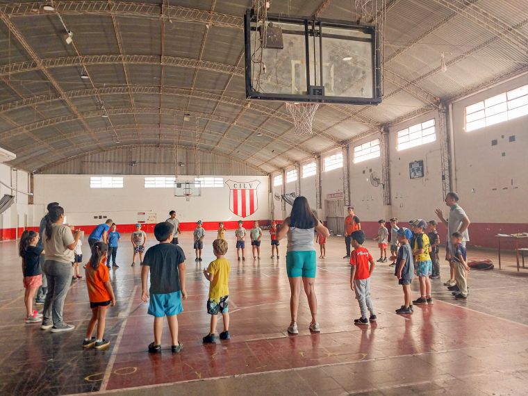 Comenzaron todas las actividades de verano en el Polideportivo Municipal