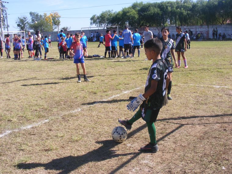 Las Pulgas de Monte Cristo anfitriones de la primera fecha Lecefi de fútbol mixto