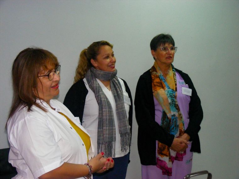 Haniewicz firmó convenio con la Siglo 21