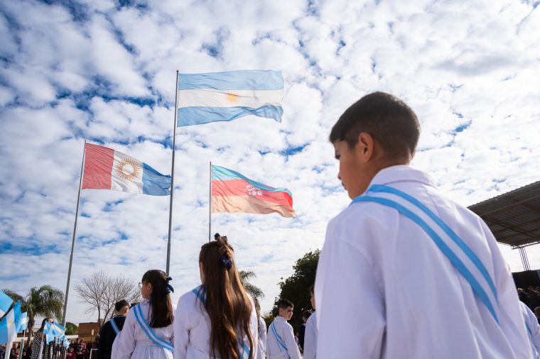 Monte Cristo celebró el Día de la Bandera
