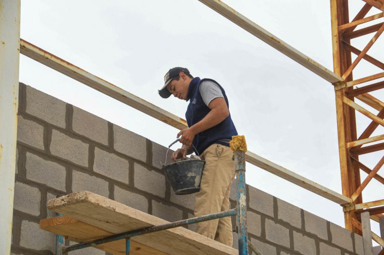 Se retomó la construcción del Salón de Usos Múltiples del Polideportivo