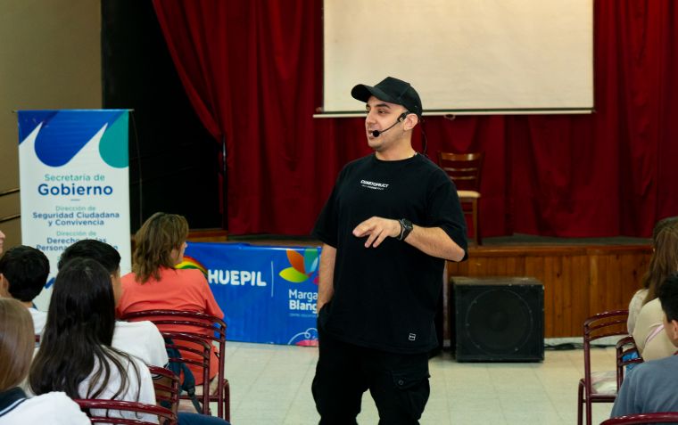 Una emotiva charla llena de empatía y conciencia para los jóvenes de Monte Cristo