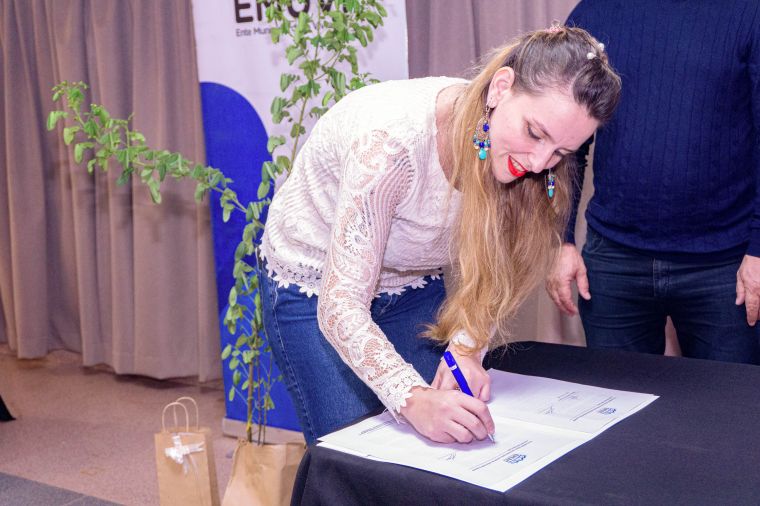 Entrega de nuevas viviendas: más de 50 familias cumplieron su sueño de la casa propia