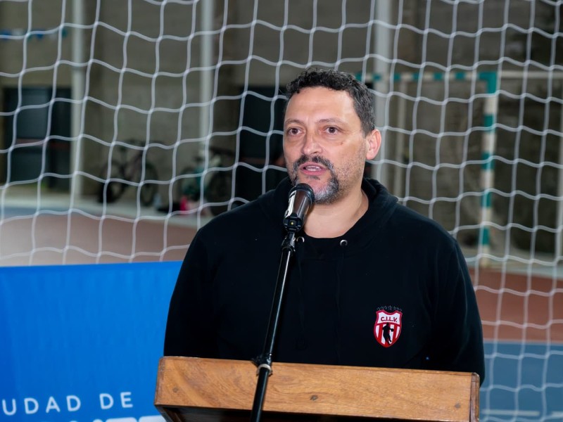 Monte Cristo inauguró una nueva cancha de básquet en el Arena