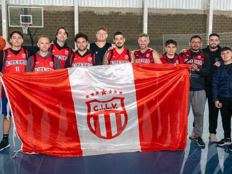 Monte Cristo inauguró una nueva cancha de básquet en el Arena