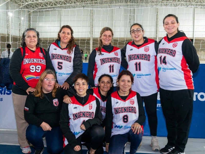 Monte Cristo inauguró una nueva cancha de básquet en el Arena