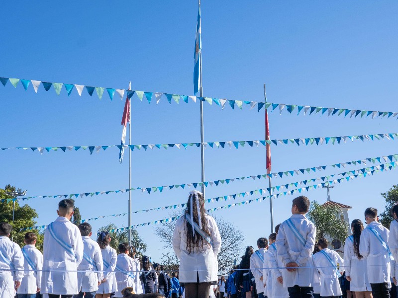 Estudiantes de cuarto grado de Monte Cristo, realizaron su Promesa de Lealtad a la Bandera