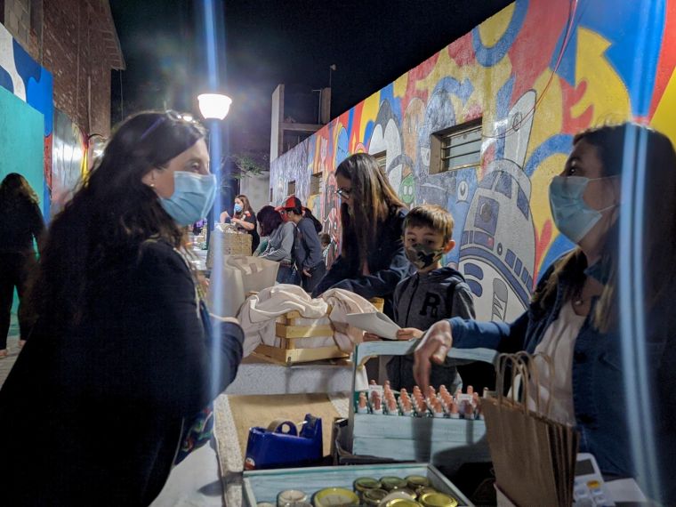 Primera Feria de Artesanías