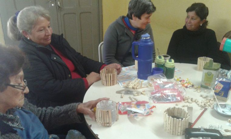 Nuestros abuelos...ni el frío los detiene