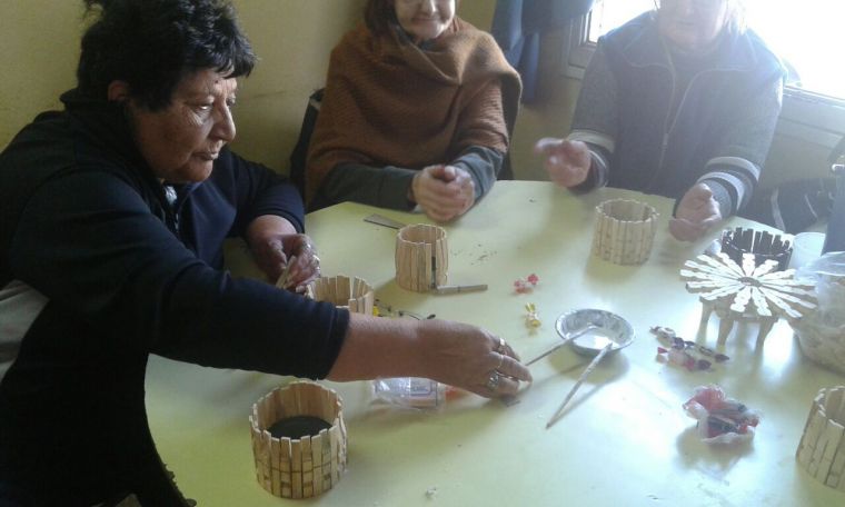 Nuestros abuelos...ni el frío los detiene