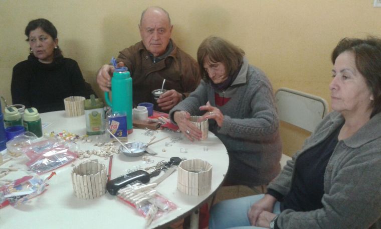 Nuestros abuelos...ni el frío los detiene