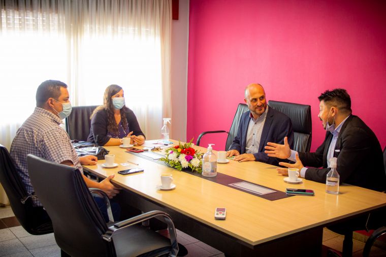 Gestiones para un cajero Banelco y beneficios para nuestros vecinos