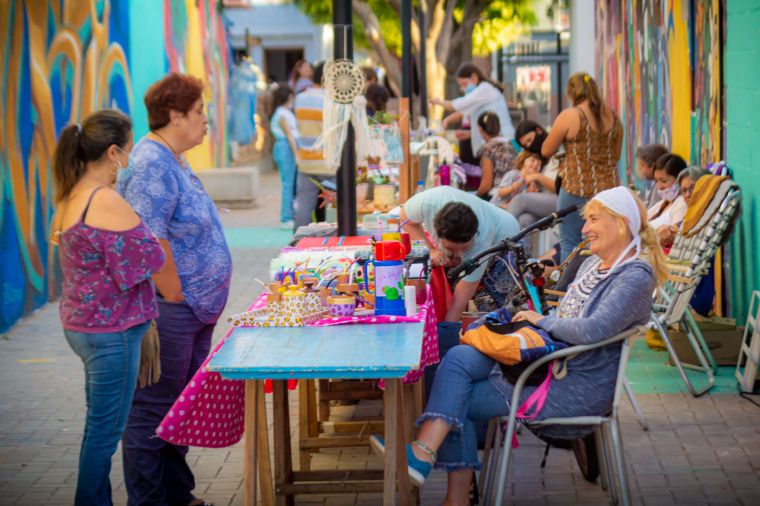 Compartimos la sexta feria de artesanías 