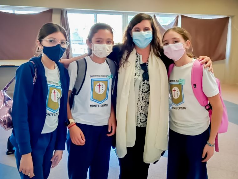 Visita de estudiantes a la Radio Municipal