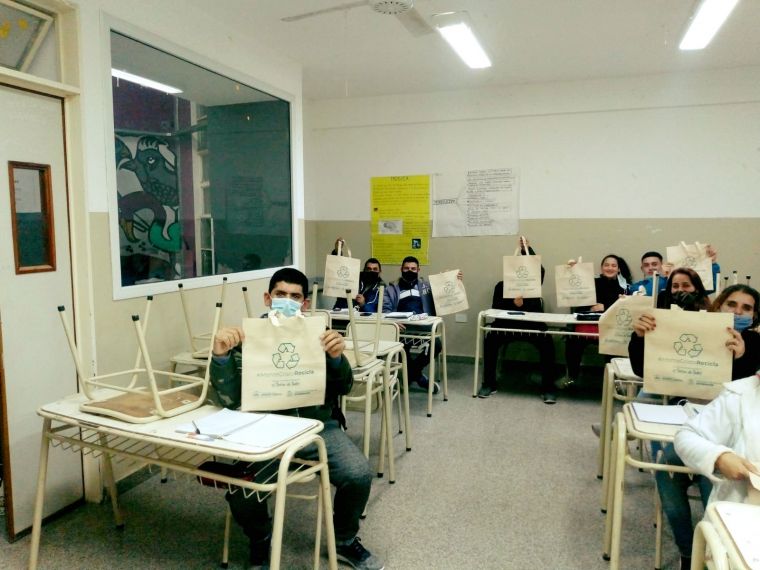 Charla sobre huerta y compost en el C.E.N.M.A