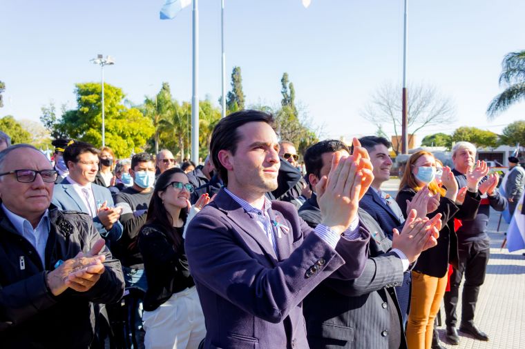 Presentación Oficial de Nuestra Bandera