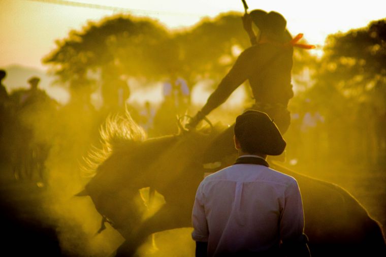 26° Desfile Cívico Militar y Fiesta Gaucha 