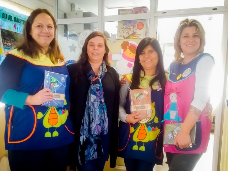 Homenaje a Nuestros Maestros y Maestras 