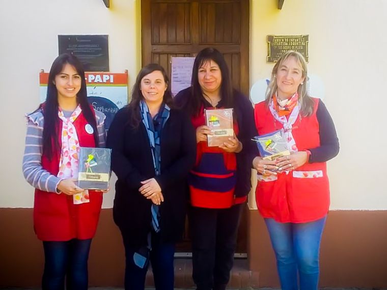 Homenaje a Nuestros Maestros y Maestras 