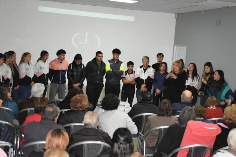 Cine Debate en la Oficina de Personas Mayores 