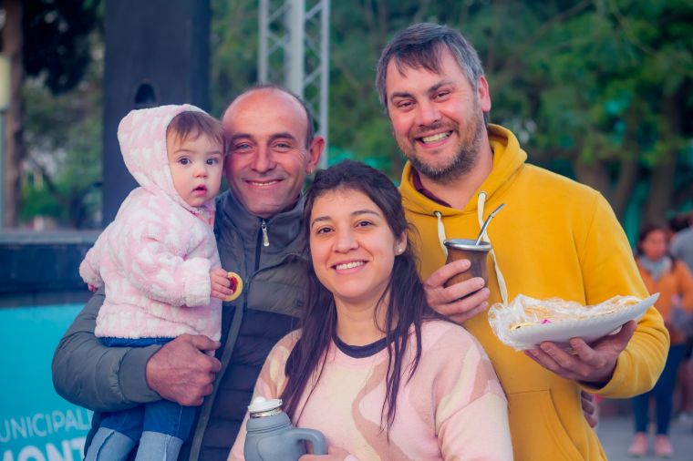 Festejo día de la Madre en Familia