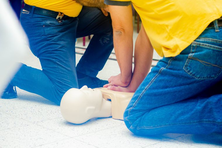 Capacitación RCP y Otras Maniobras 