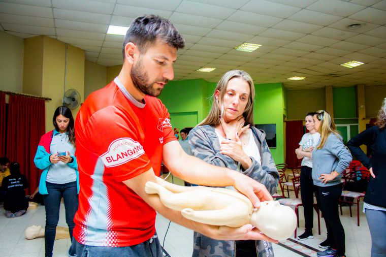 Capacitación RCP y Otras Maniobras 