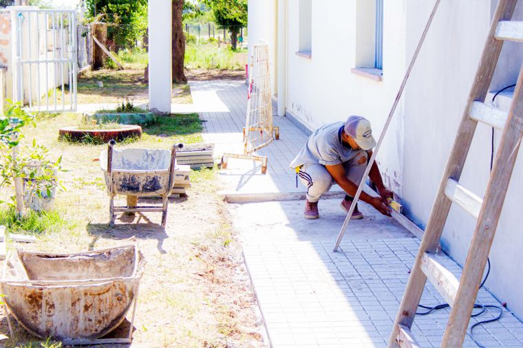 Avanzan las Obras en Escuela Domingo Faustino Sarmiento de Media Luna 