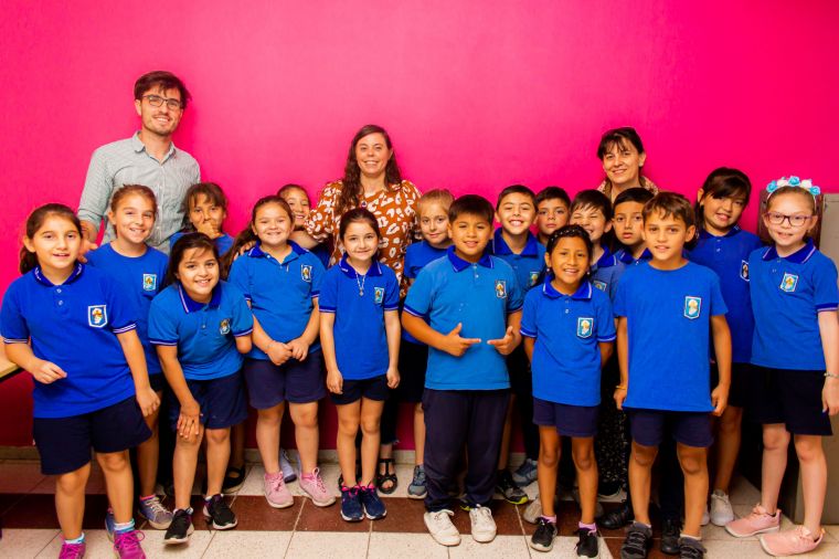 Visita de los Alumnnos/as de la escuela 25 de Mayo a la Municipalidad