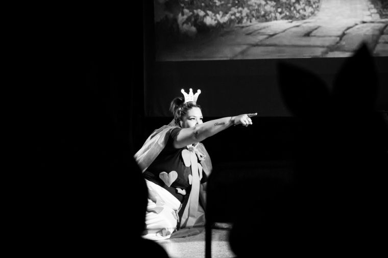 Obra de Teatro Múltiple en Lengua de Señas