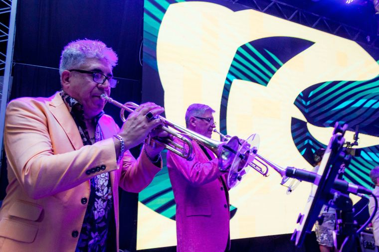 La Vida es un Carnaval Parte 2