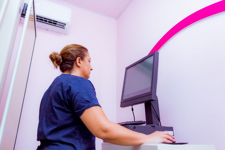 HICIMOS REALIDAD EL SUEÑO DEL MAMÓGRAFO