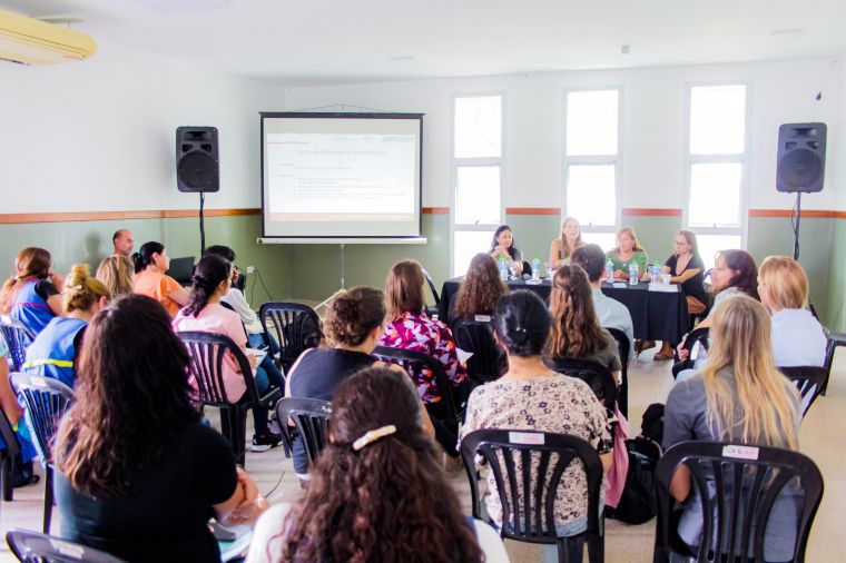 Capacitación para profesionales y educadores