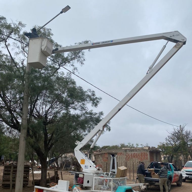 Luminarias Led en Blas de Rosales y avances en KM691