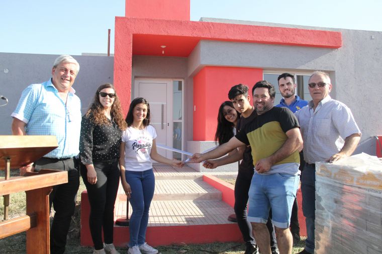 Nueva Entrega de Viviendas del Emuvi 12/12/19